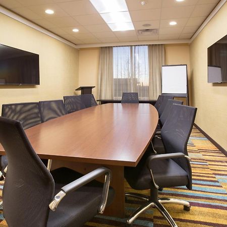 Fairfield Inn & Suites By Marriott Берлингтон Экстерьер фото