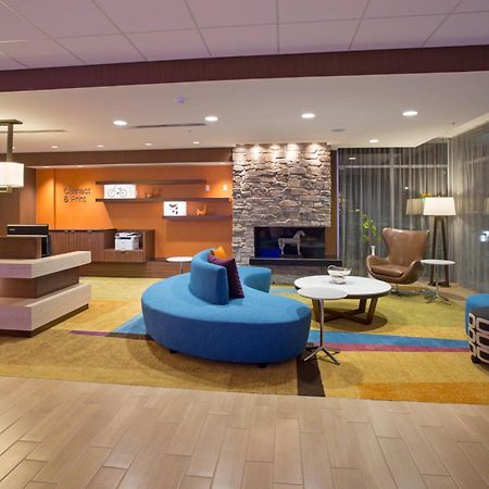 Fairfield Inn & Suites By Marriott Берлингтон Экстерьер фото