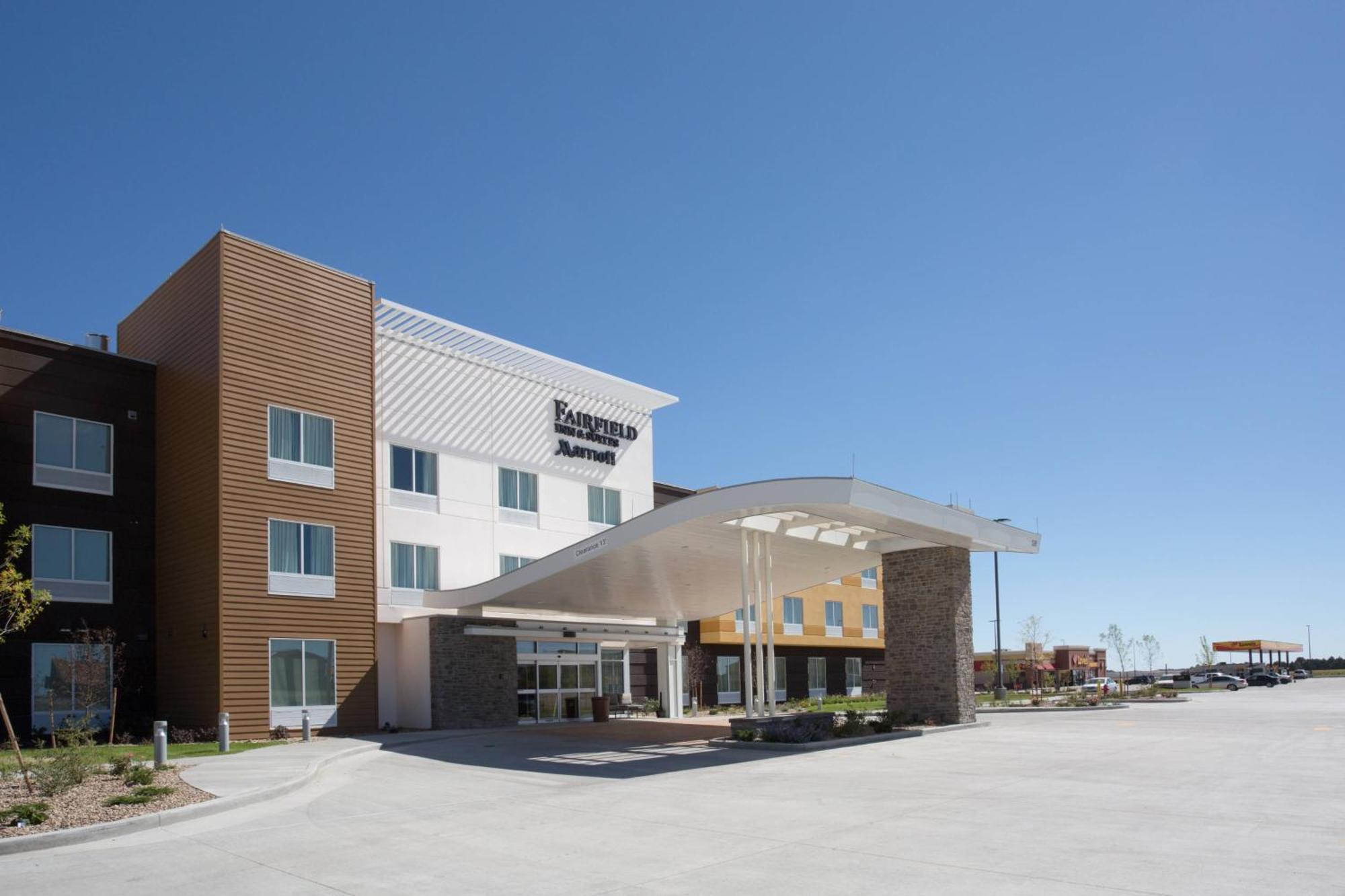 Fairfield Inn & Suites By Marriott Берлингтон Экстерьер фото