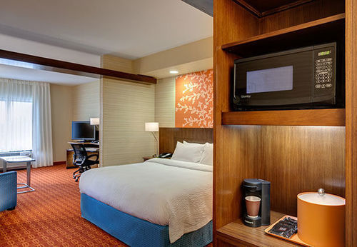 Fairfield Inn & Suites By Marriott Берлингтон Экстерьер фото